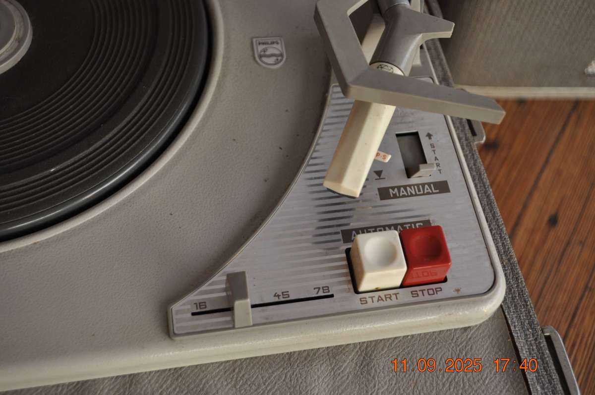 Rare Philips 1960s Turntable (working)