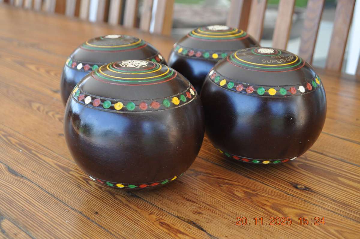 Henselite Super Grip Size 6 Lawn Bowls