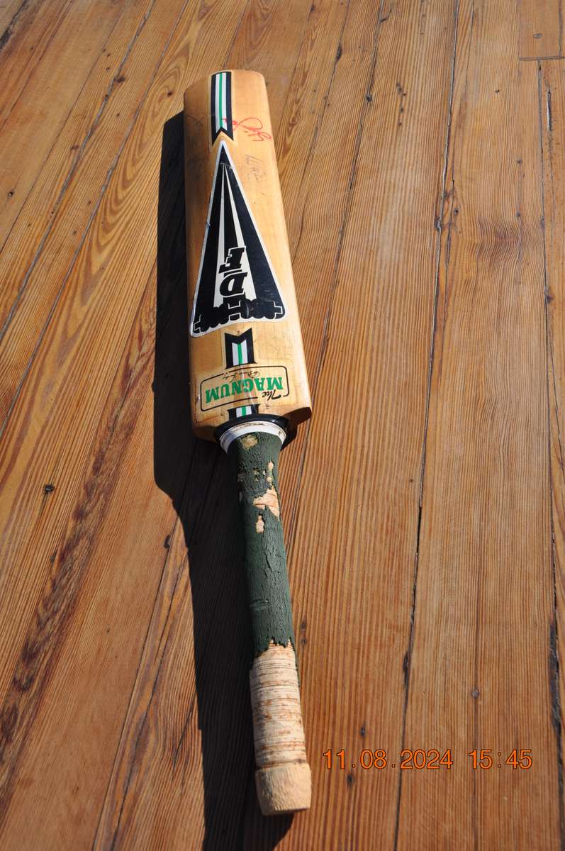 Vintage Duncan Fearnley Magnum Colt Cricket Bat