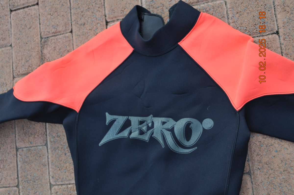 Zero Scuba Wetsuit Size L-XL