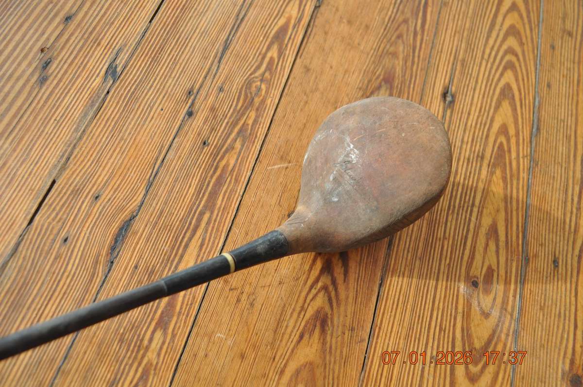 Vintage S Mamba D Wooden Golf Club Driver