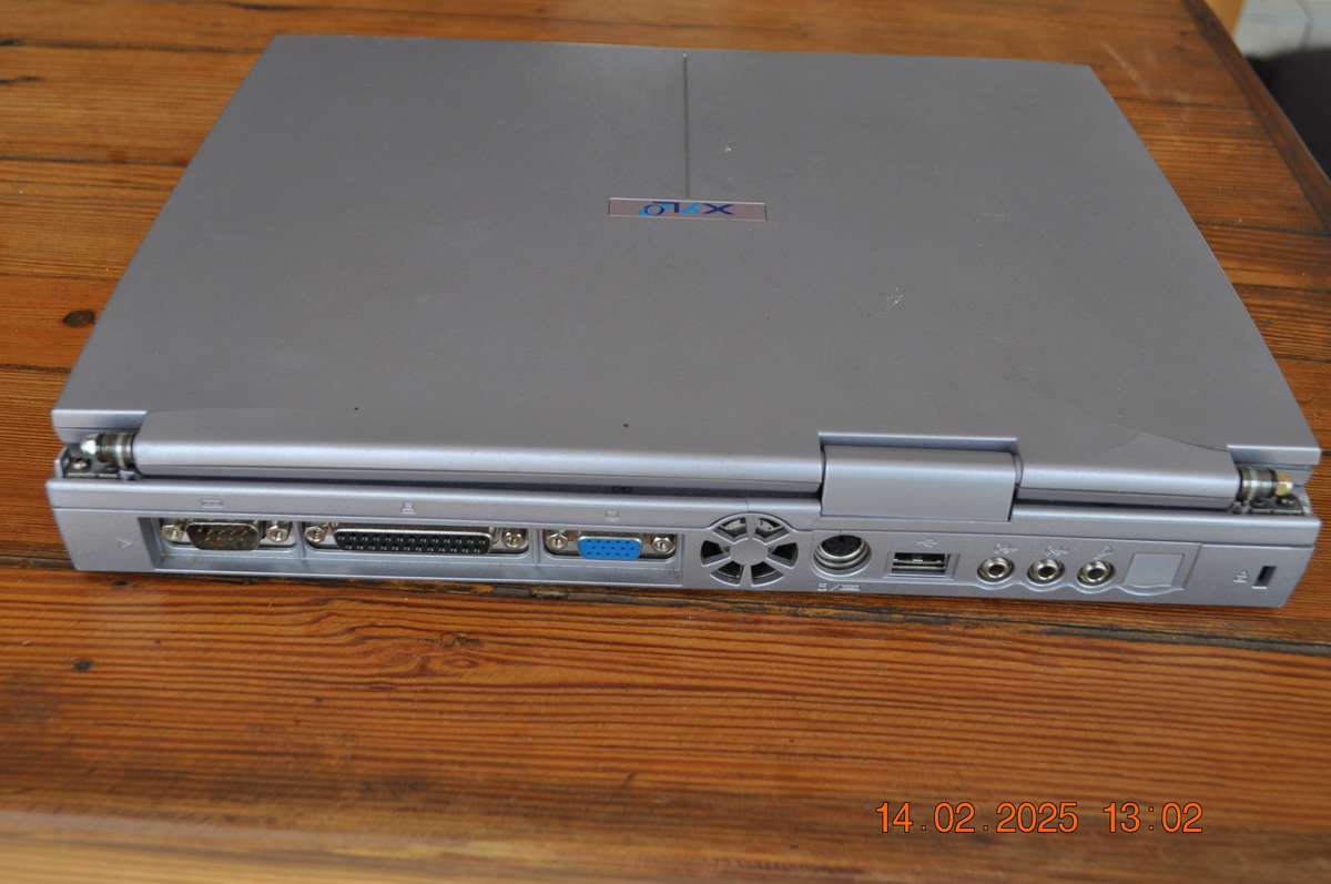 Old School IBM 5 Gig Computer Hard Drive And RAM