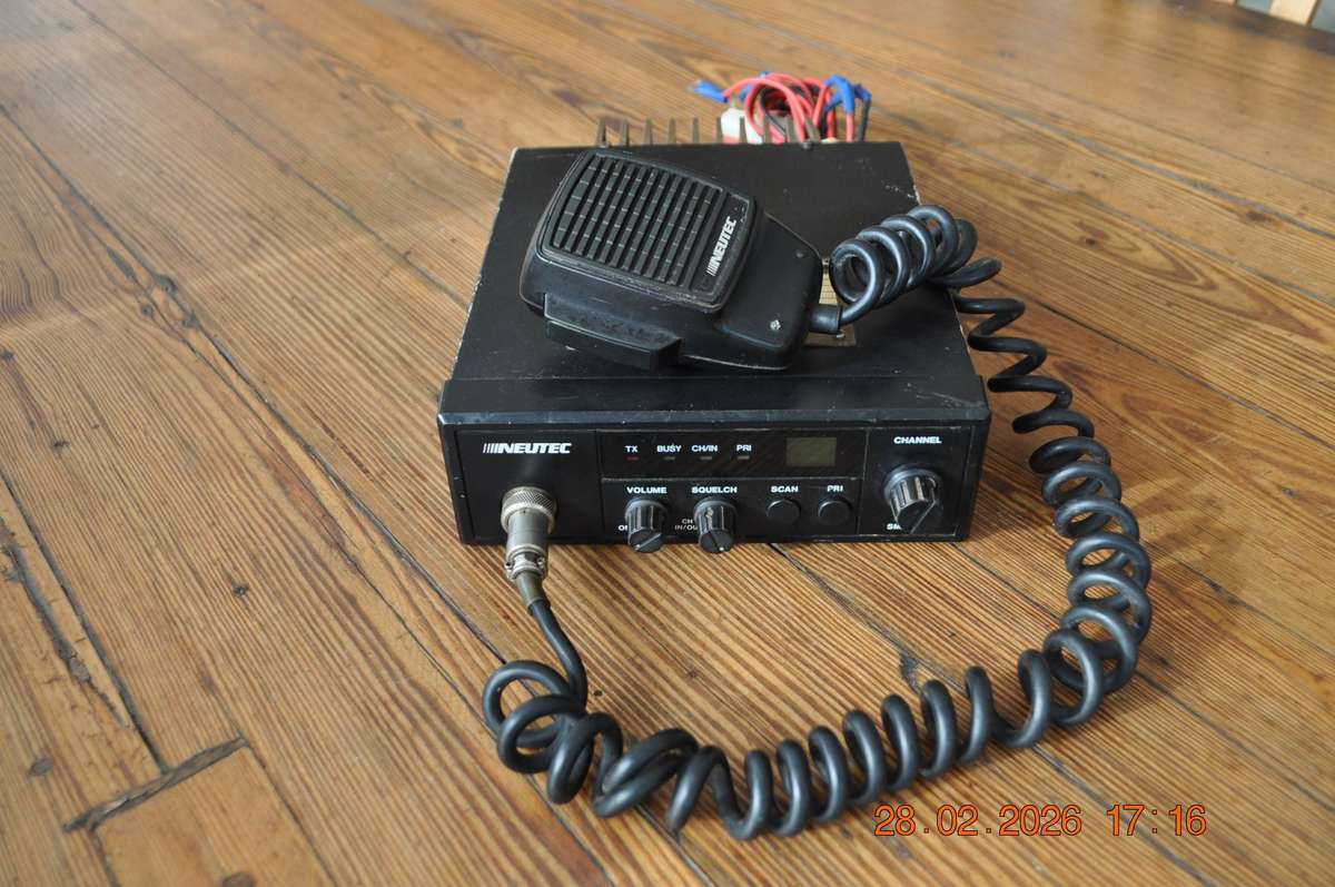 Vintage Neutec SM-1645 2 Way Radio (please read)