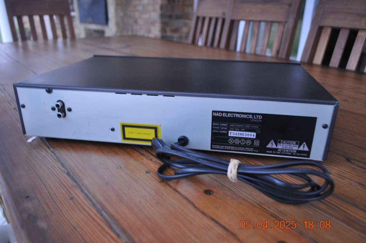 NAD 5420 CD Player (display not working)