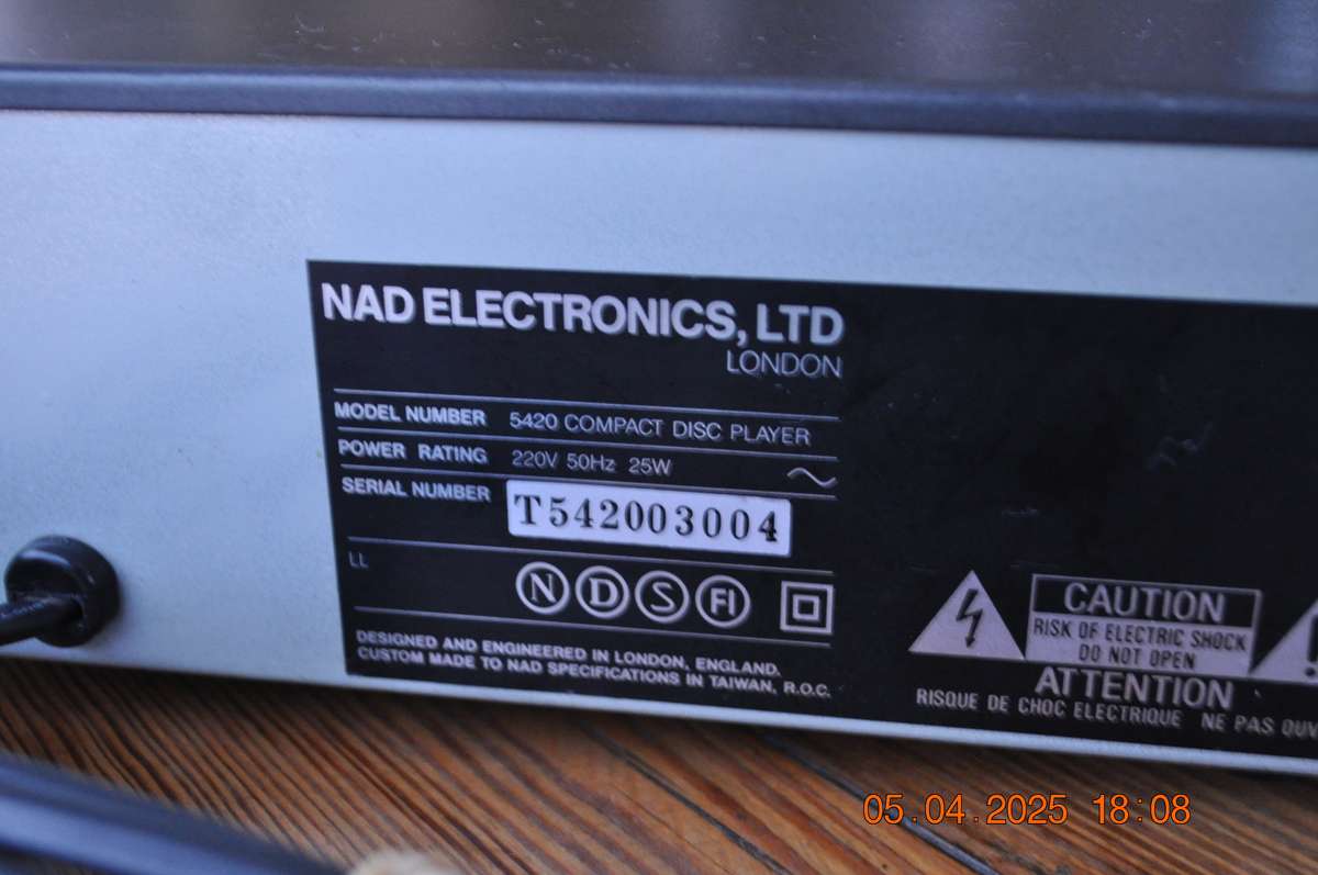 NAD 5420 CD Player (display not working)