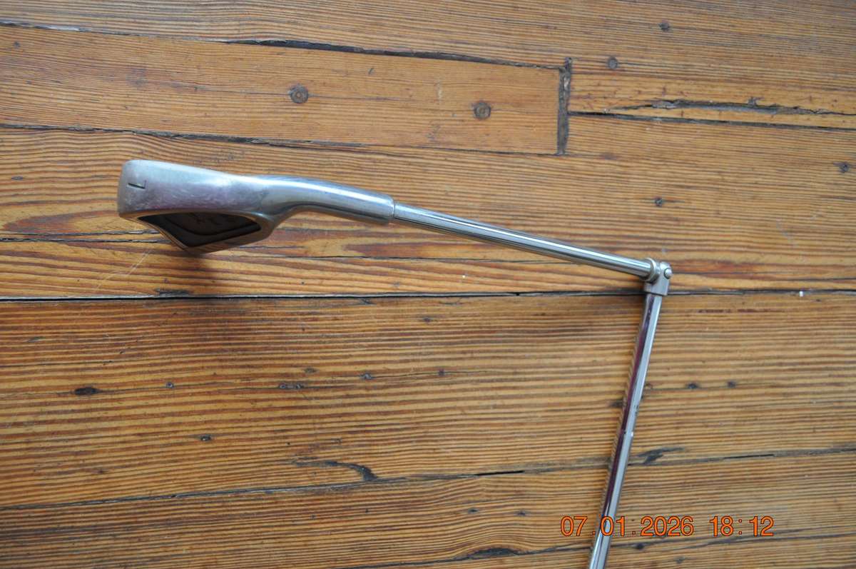 GT 7 Iron Hinged Training Aid Golf Club