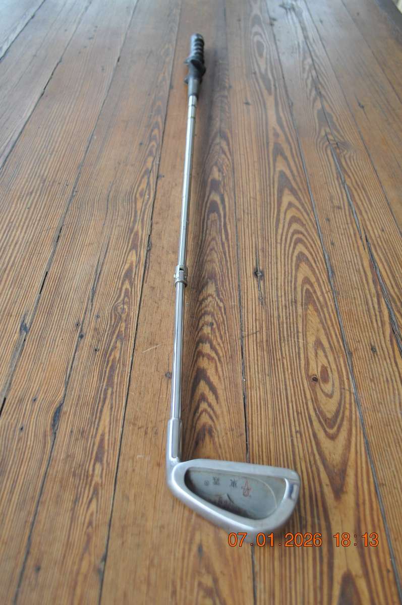GT 7 Iron Hinged Training Aid Golf Club