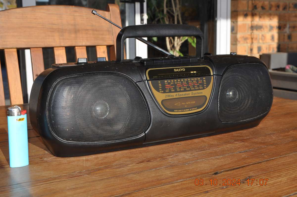 Vintage Sanyo Boom Box AM/FM Radio Cassette Player