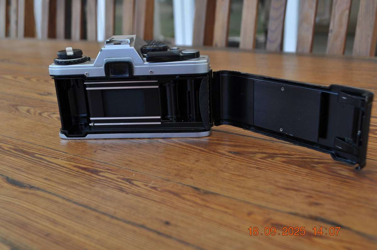 Olympus OM10 SLR 35mm Film Camera Body Only
