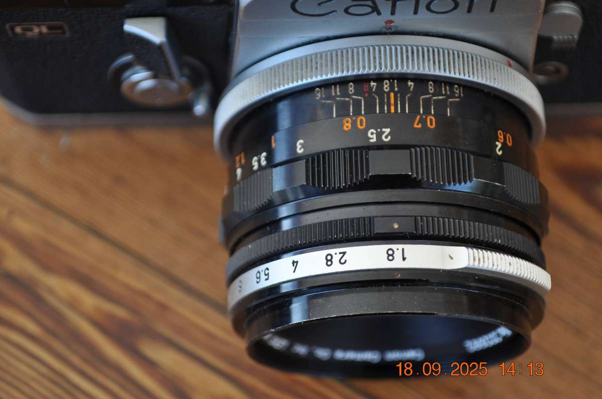 Canon FT QL SLR 35mm Film Camera Canon 50mm Lens