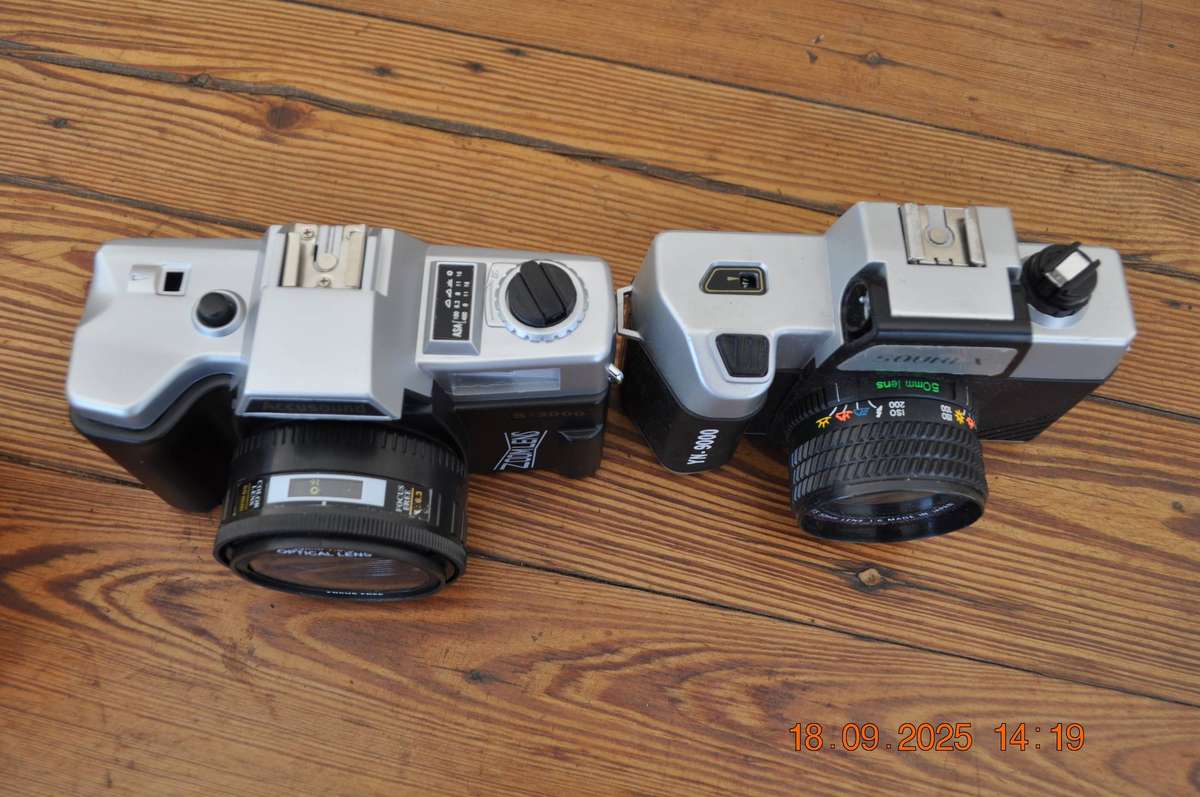 Vintage 35mm Film Cameras X2 With Flash Accusound and Sounex