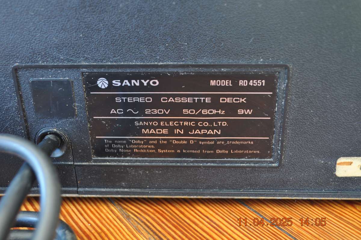 Vintage Sanyo Cassette Deck Player (working)