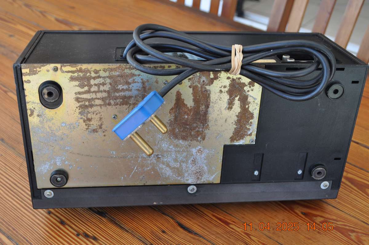 Vintage Sanyo Cassette Deck Player (working)