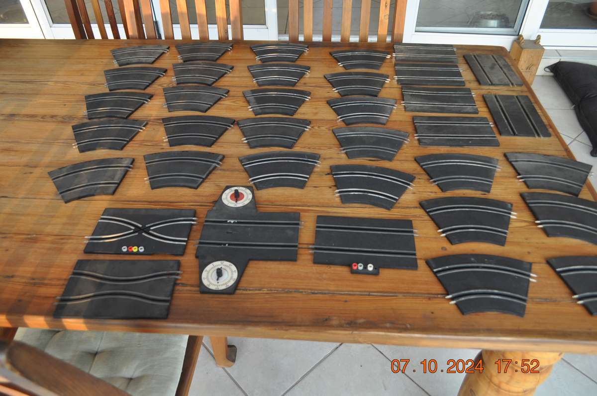 Scalextric Grand Prix Road Racing Set (incomplete)