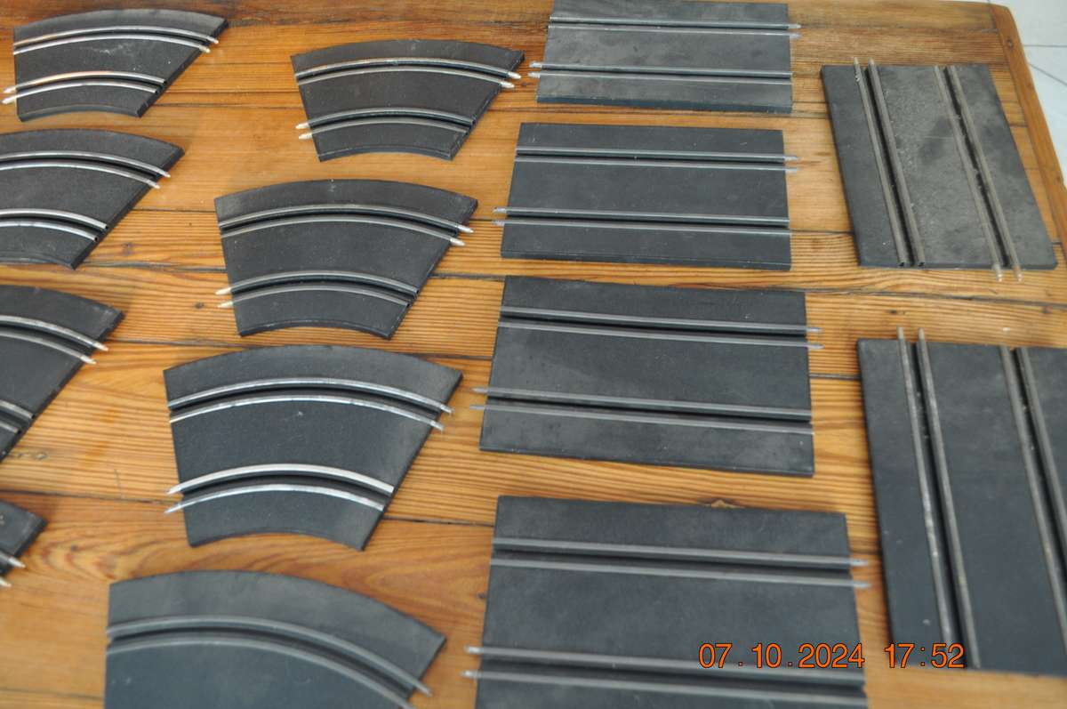 Scalextric Grand Prix Road Racing Set (incomplete)