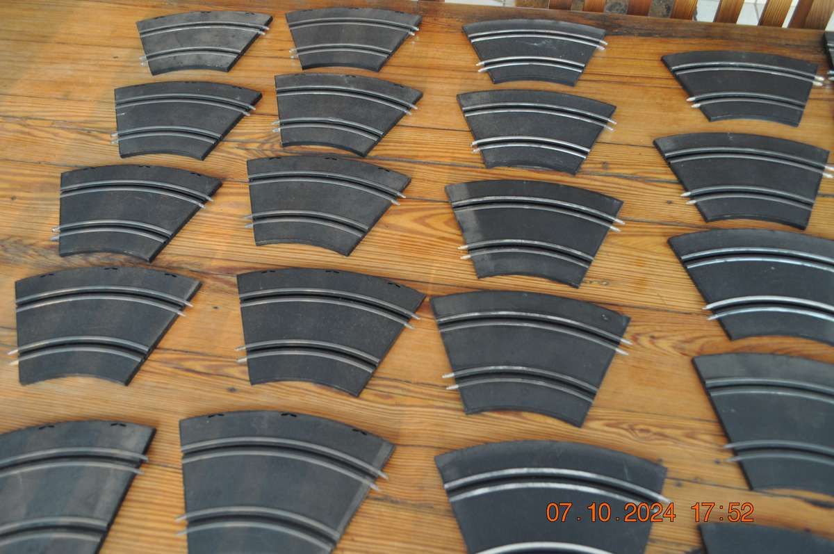 Scalextric Grand Prix Road Racing Set (incomplete)