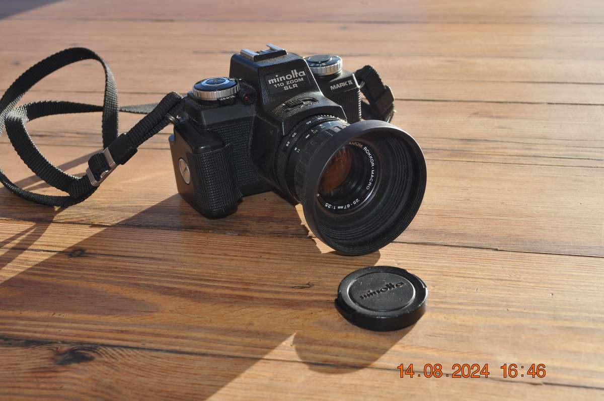 Vintage Minolta 110 Zoom SLR Film Camera