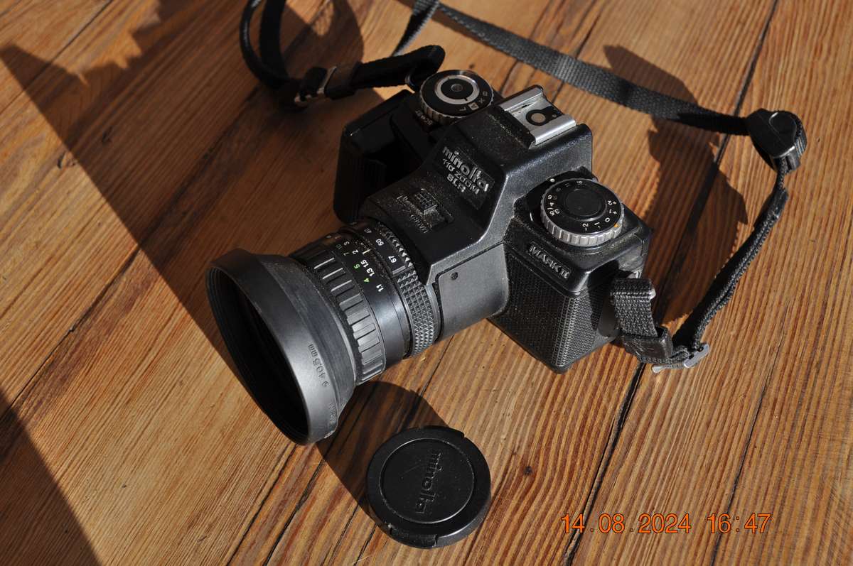 Vintage Minolta 110 Zoom SLR Film Camera