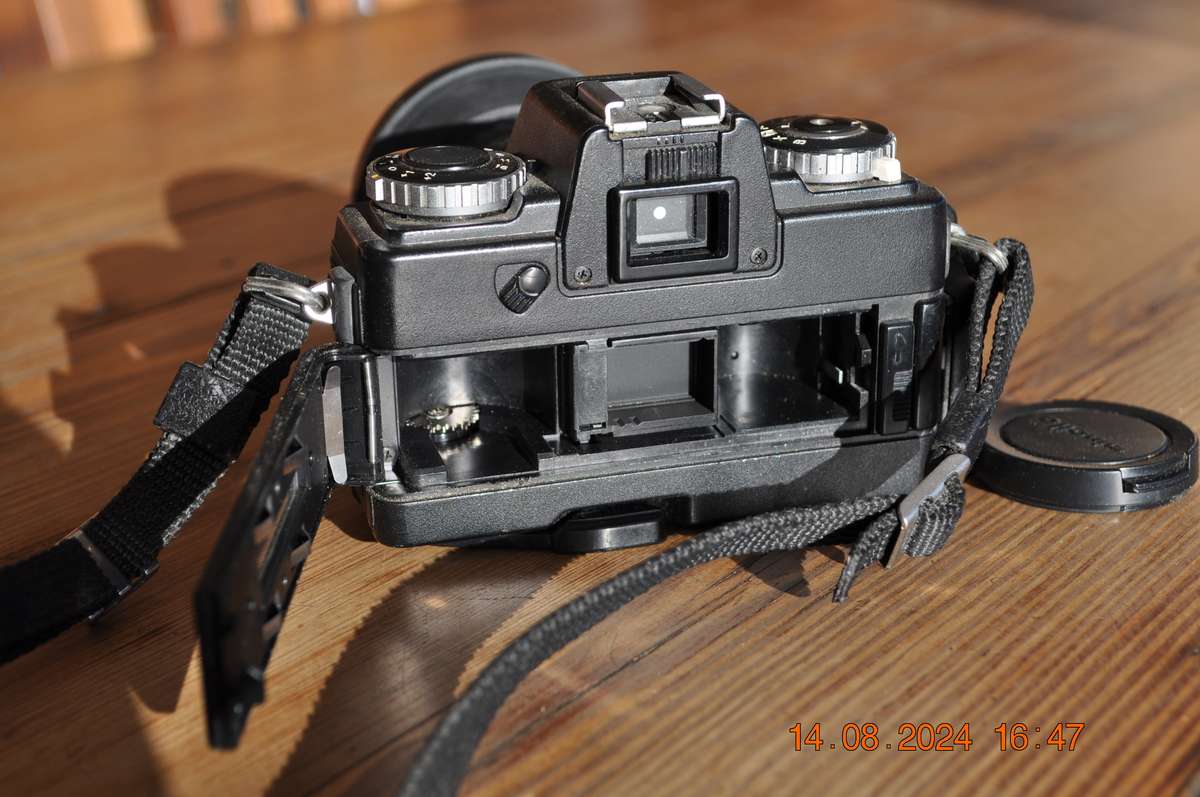 Vintage Minolta 110 Zoom SLR Film Camera