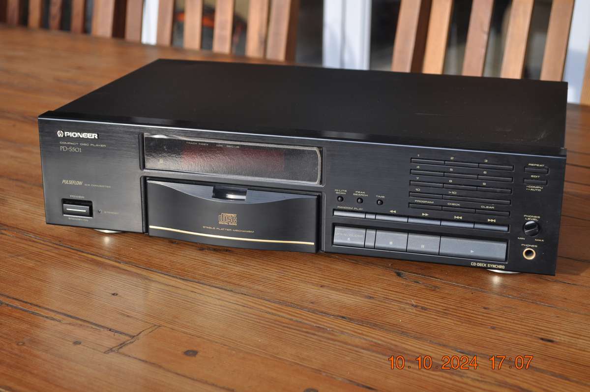 Pioneer PD-S501 CD Player