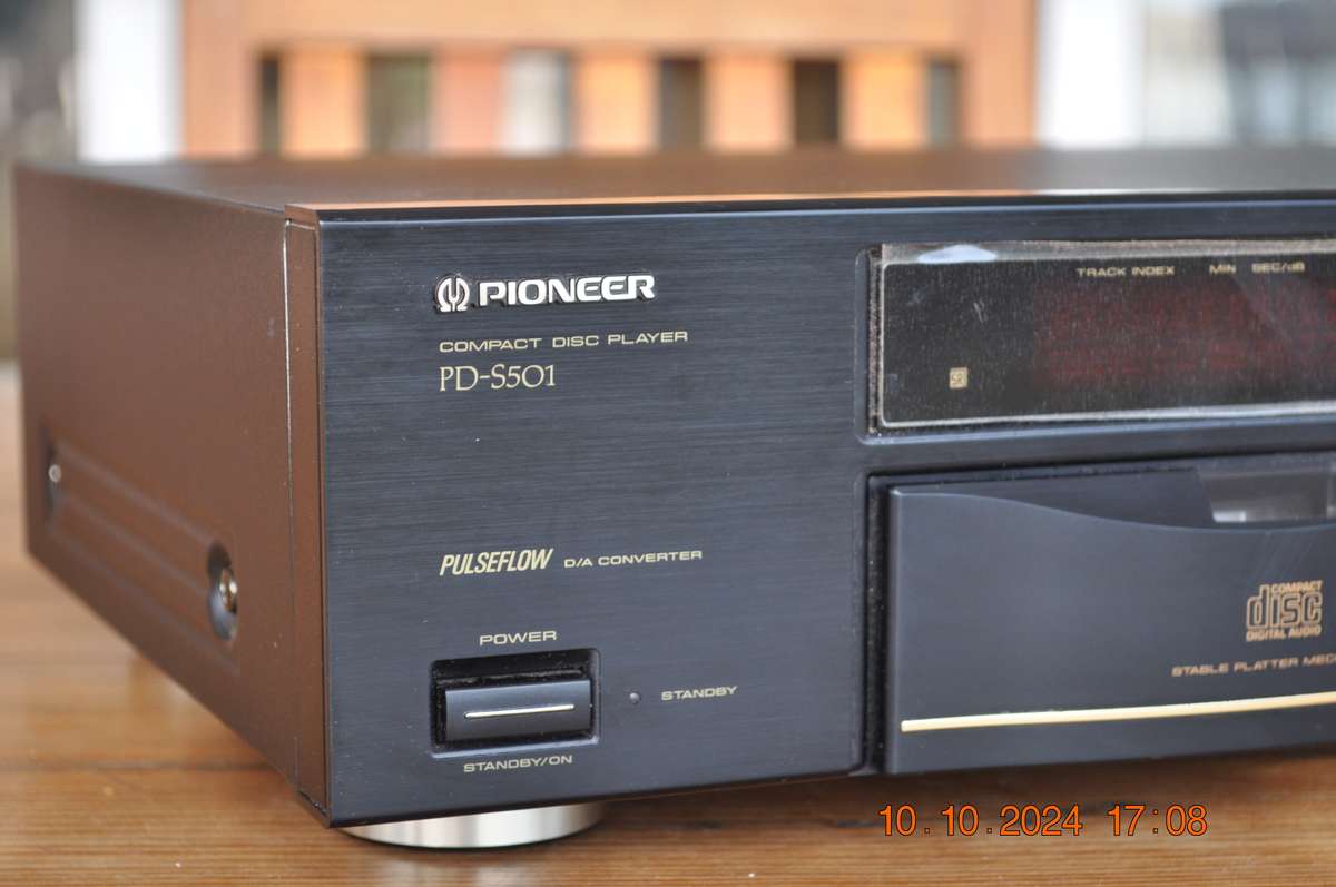 Pioneer PD-S501 CD Player