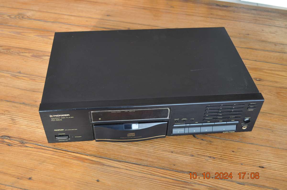 Pioneer PD-S501 CD Player