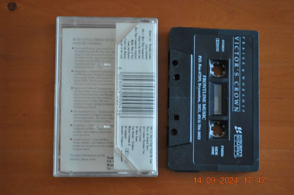Praise & Worship - Victor's Crown (Cassette)