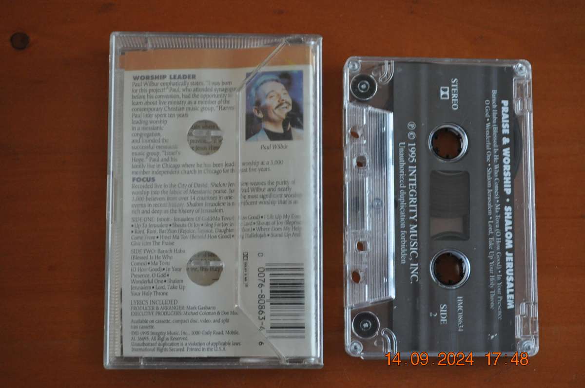 Praise & Worship - Shalom Jerusalem : Recorded Live In Jerusalem (Cassette)