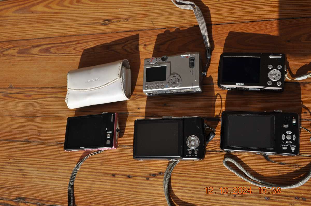 Older Type Digital Cameras (selling as is)
