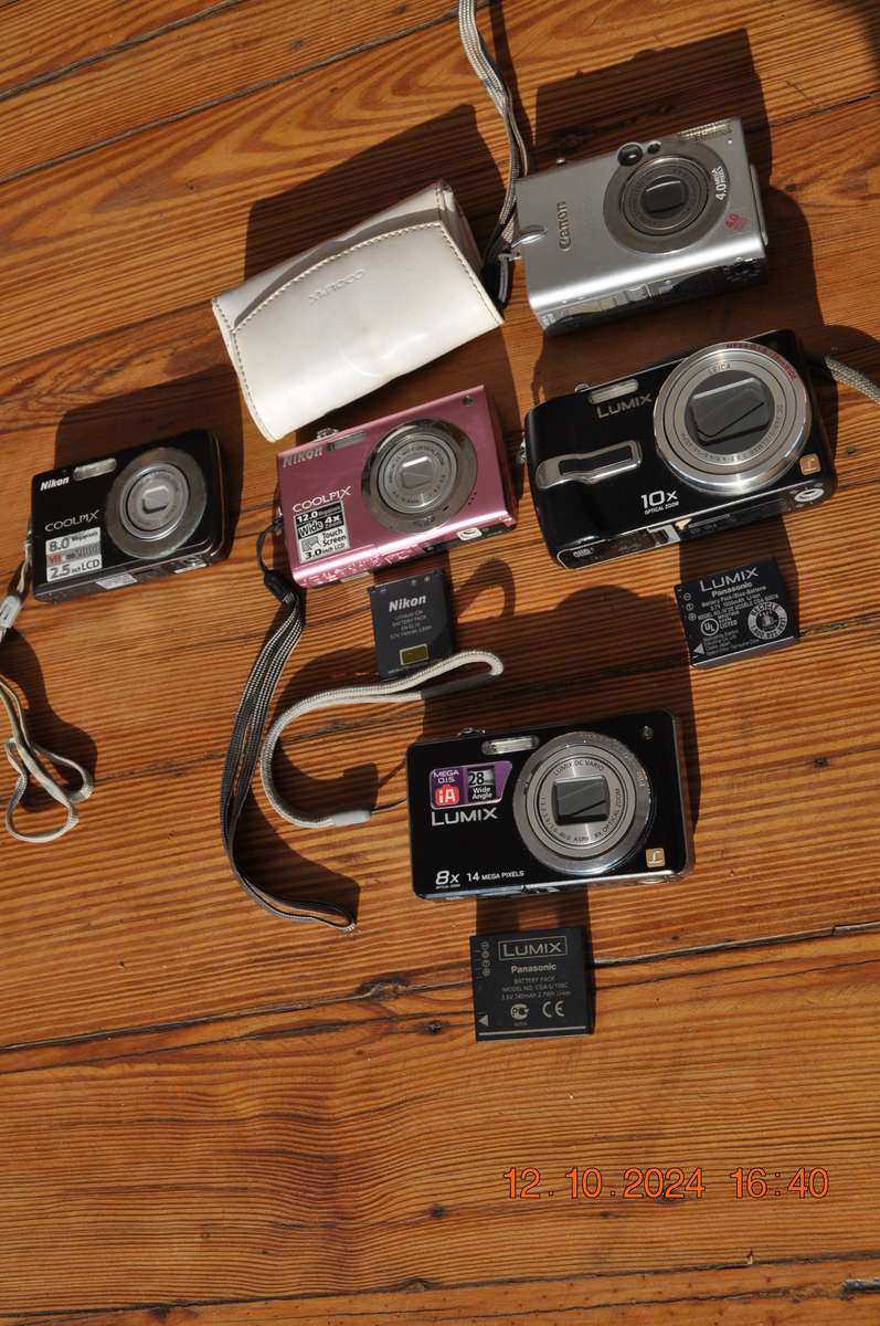 Older Type Digital Cameras (selling as is)