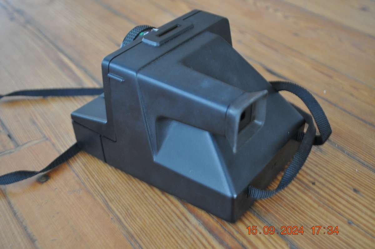 Polaroid 3000 Land Camera (not tested)