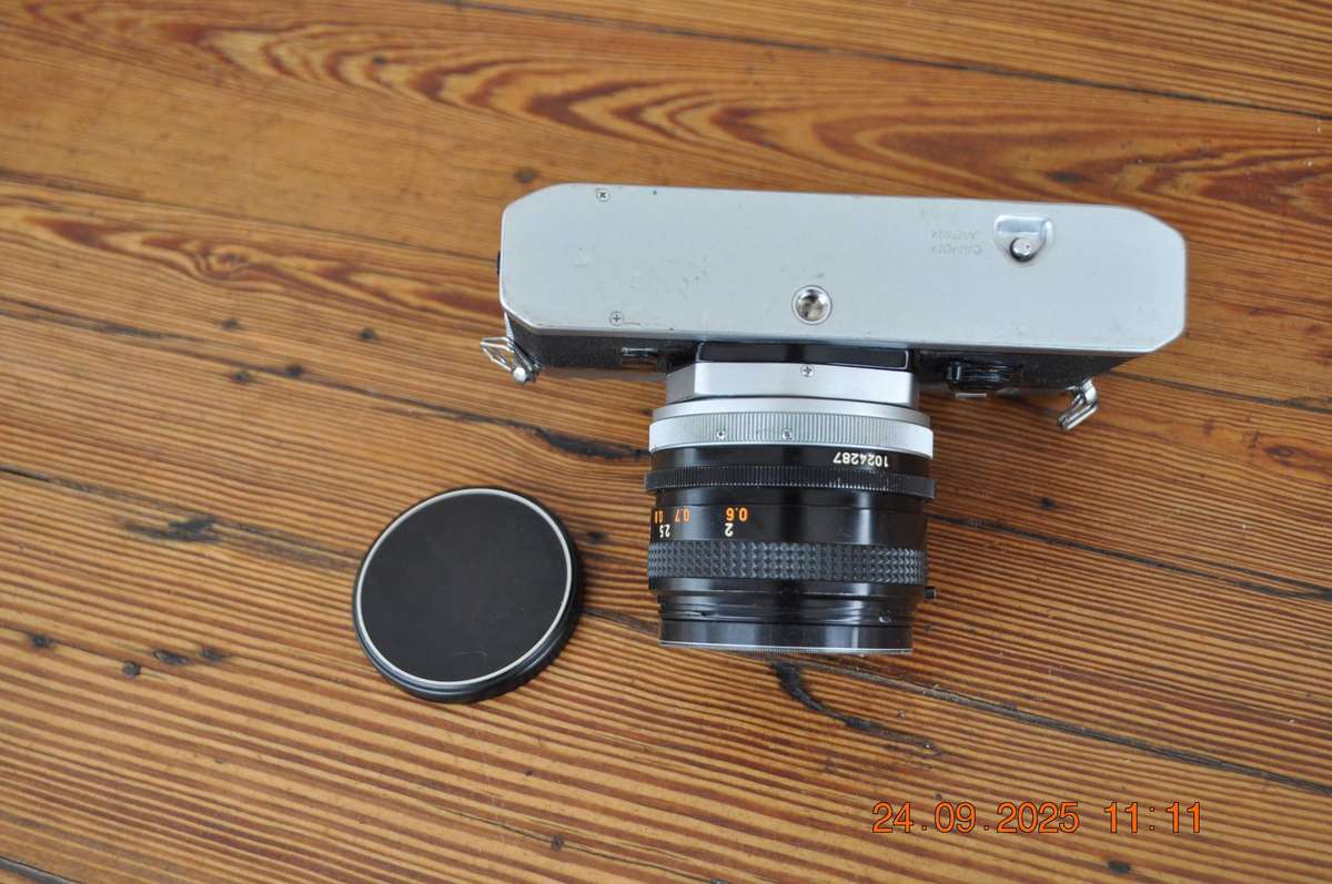 Canon FTb QL 35mm SLR Film Camera With Canon 50mm Lens