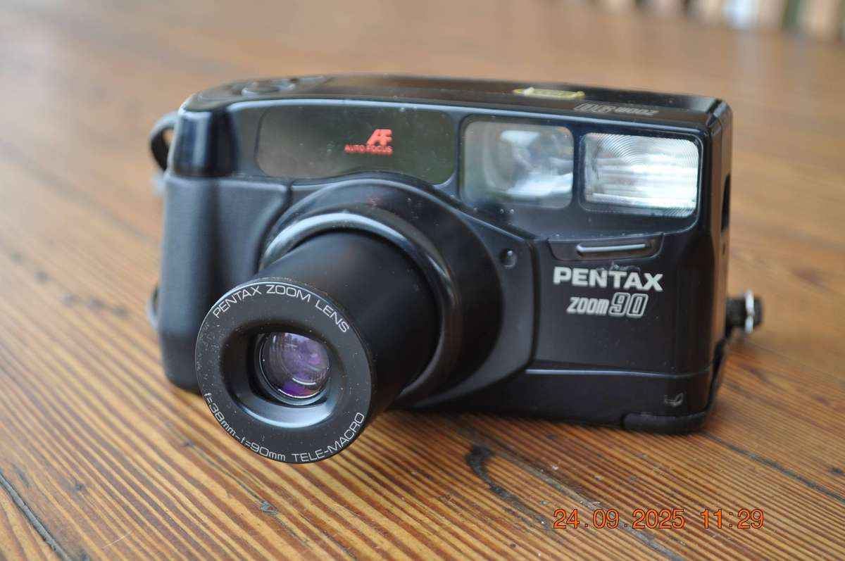 Pentax Zoom 90 35mm Film Camera