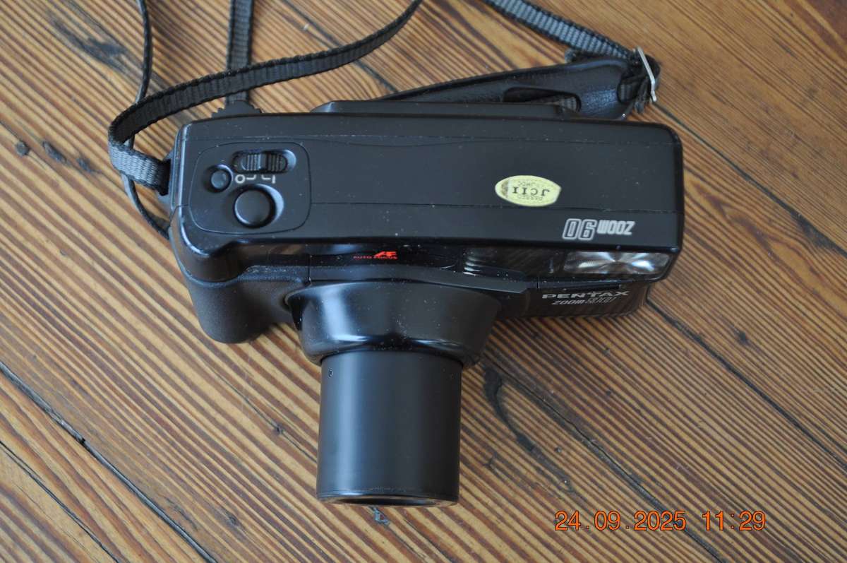 Pentax Zoom 90 35mm Film Camera