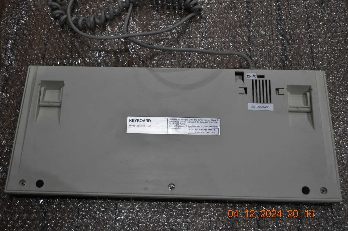 Rare Vintage OKI XT AT Din 5 Pin Computer Keyboard