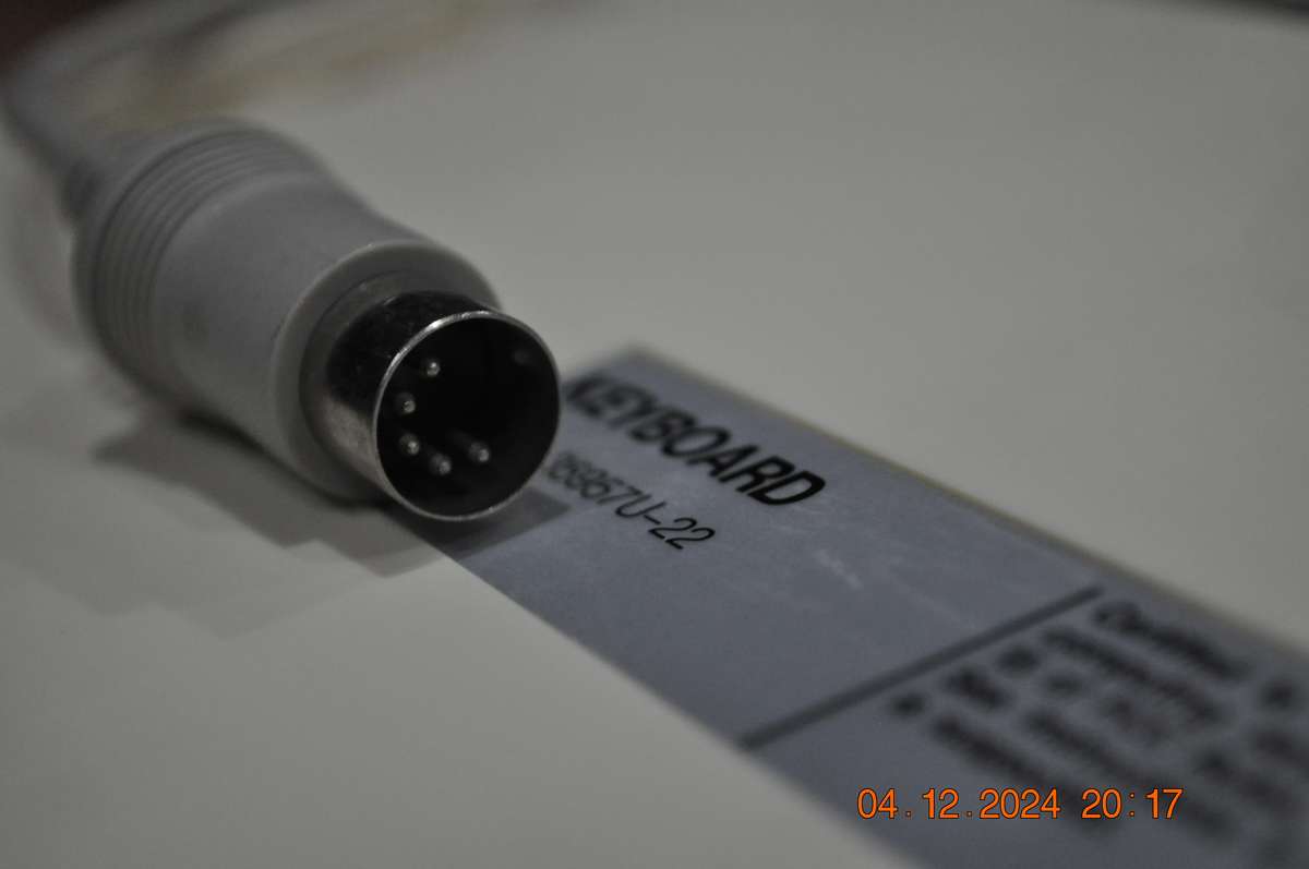 Rare Vintage OKI XT AT Din 5 Pin Computer Keyboard