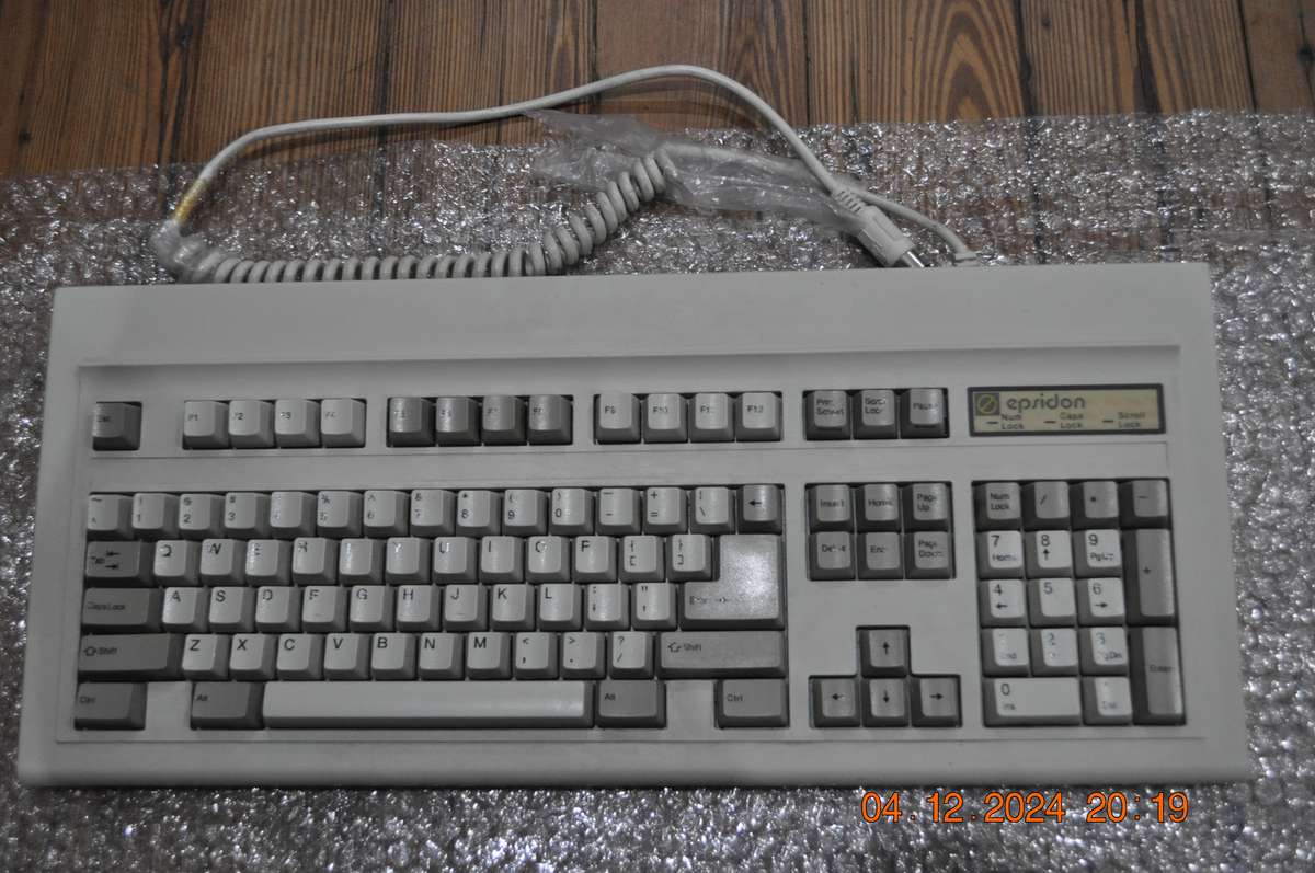 Vintage Epsidon Din 5 Pin Computer Keyboard
