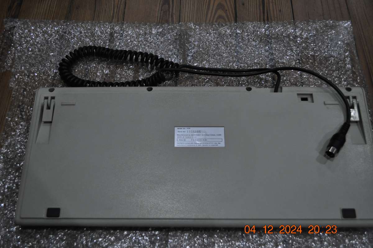 Rare Vintage Panda Din 5 Pin Computer Keyboard