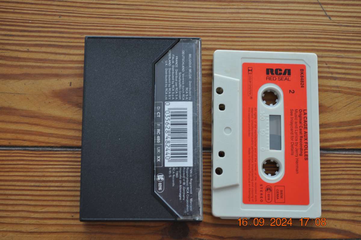 La Cage Aux Folles - Original Cast Recording (Cassette)