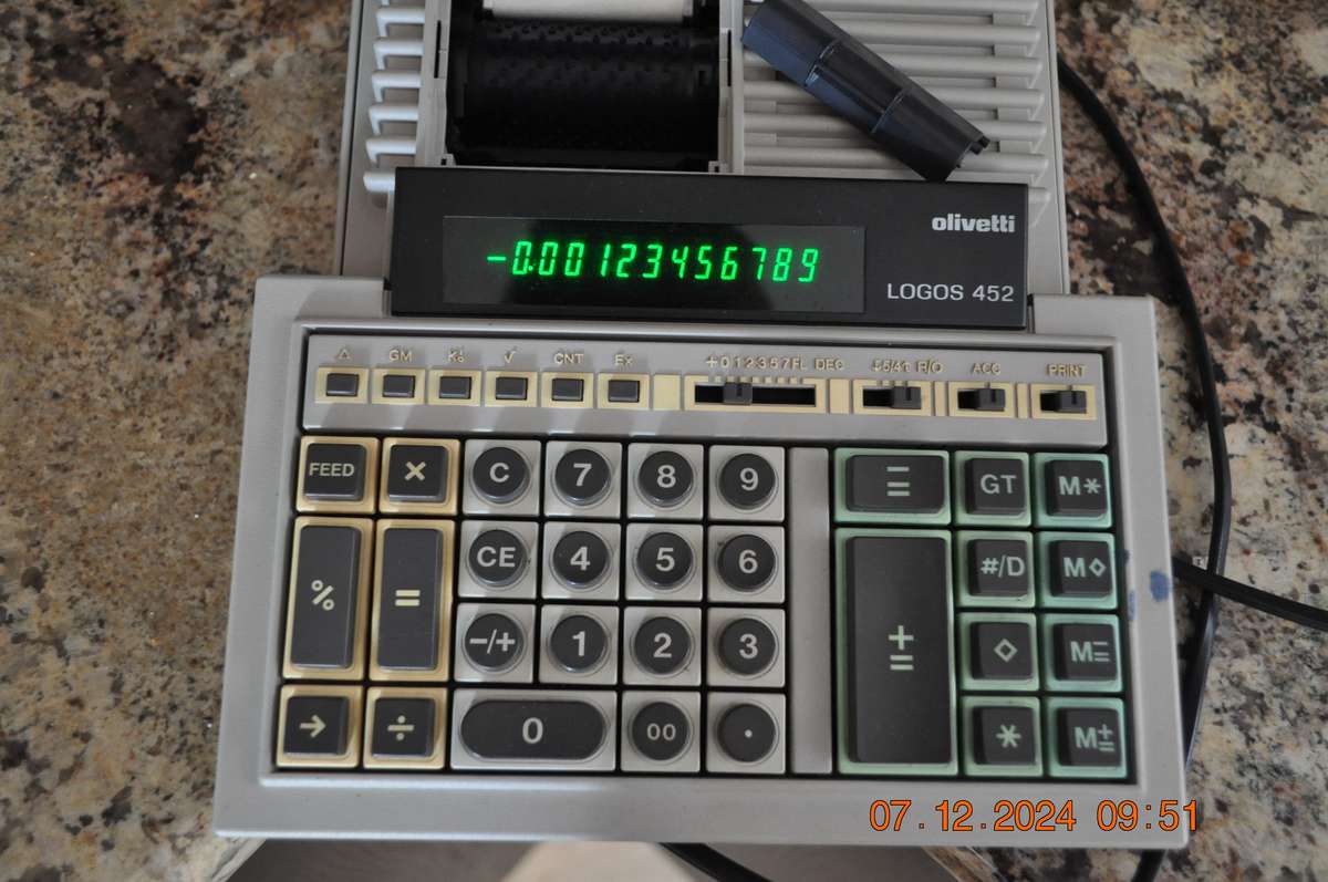 Vintage Olivetti Logos 452 Calculator