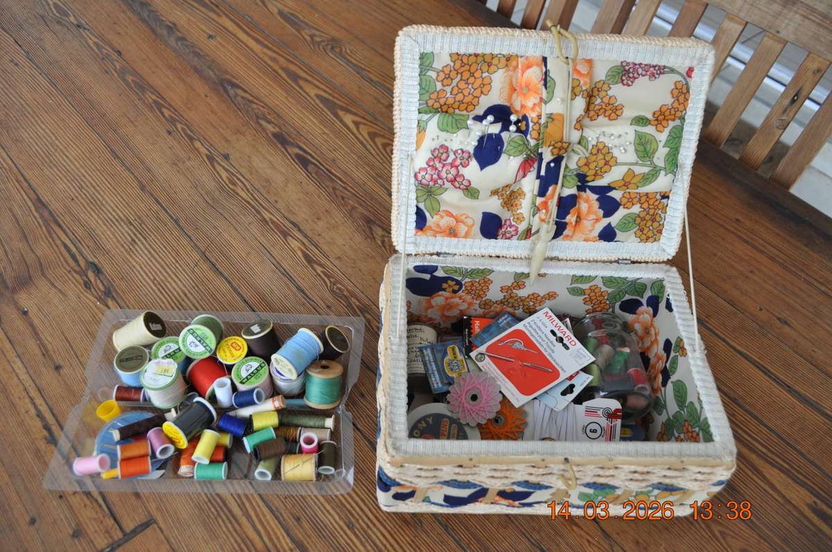 Sewing Basket With Accessories