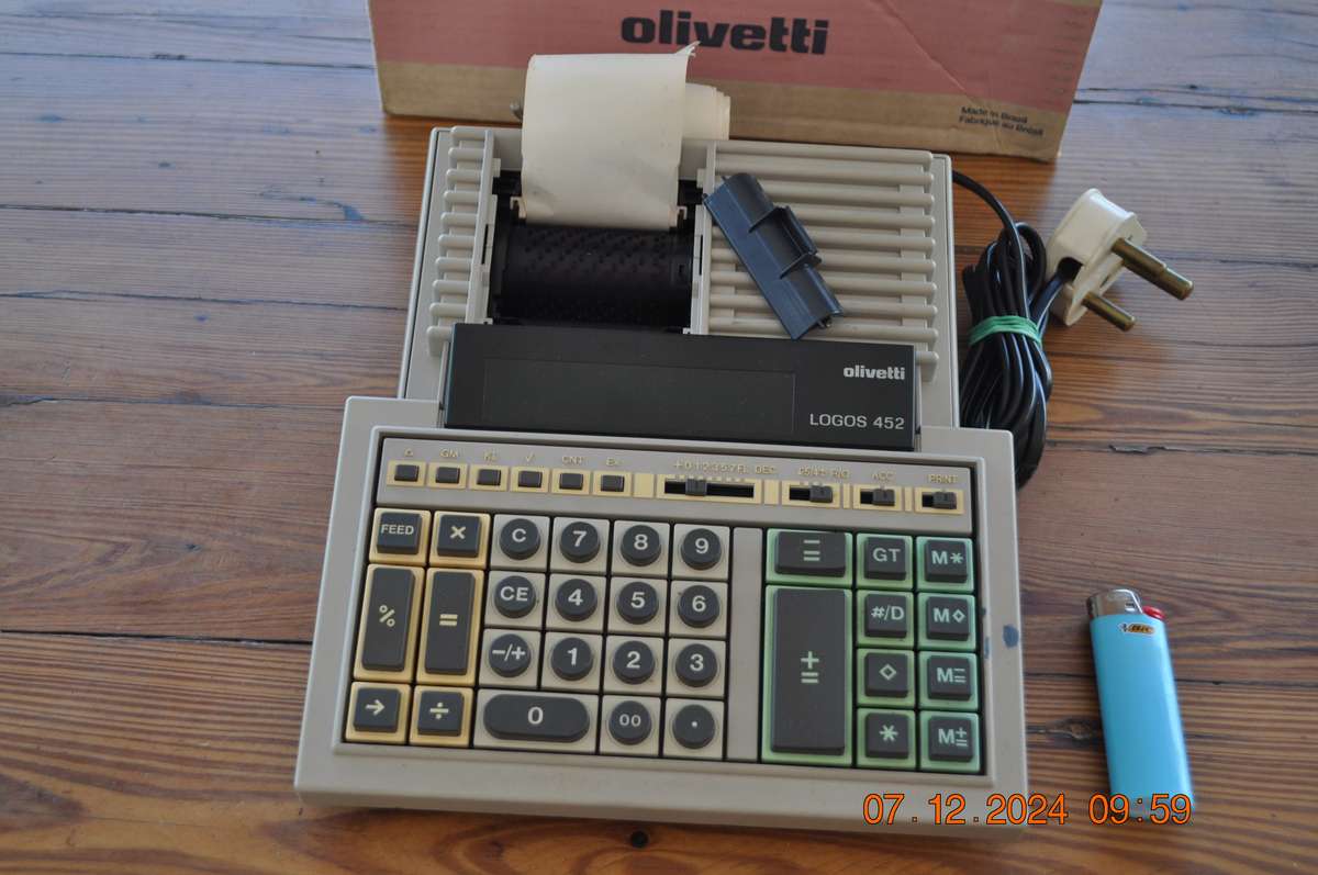 Vintage Olivetti Logos 452 Calculator