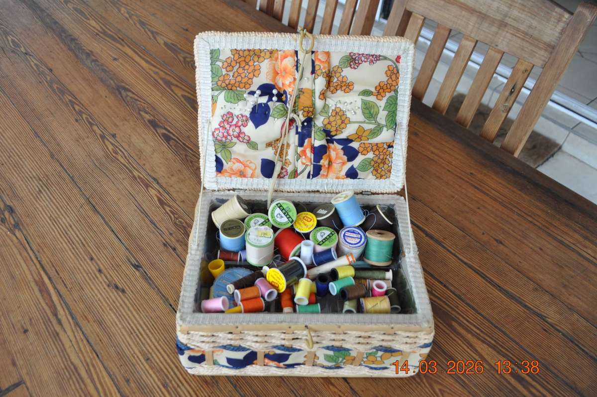 Sewing Basket With Accessories