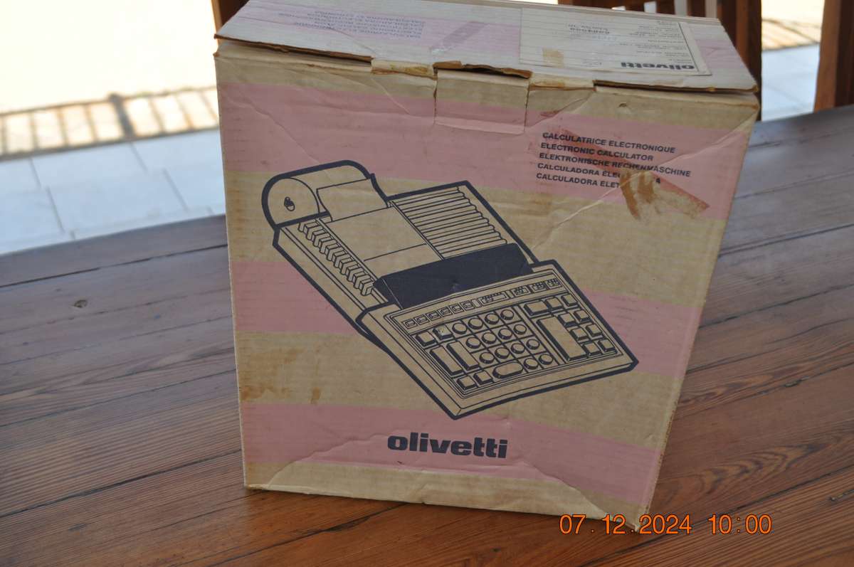 Vintage Olivetti Logos 452 Calculator