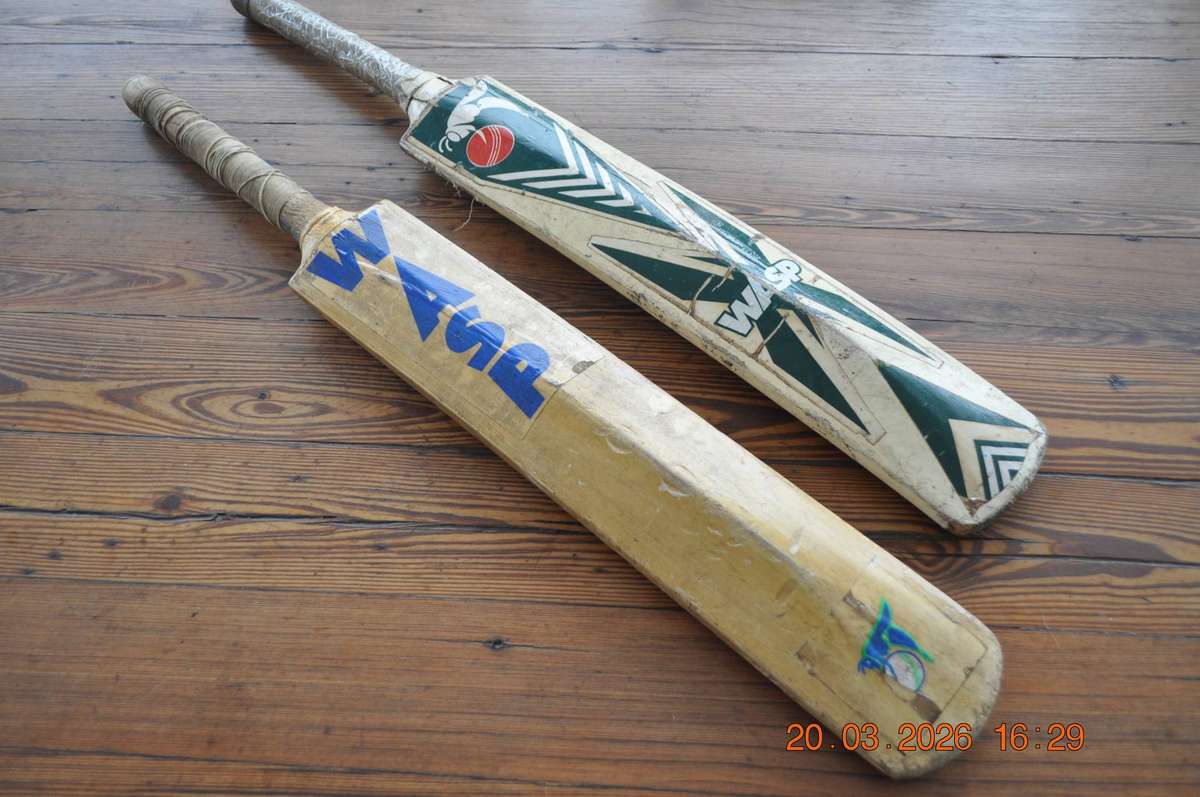 Vintage Wasp Flash Cricket Bats (as is)