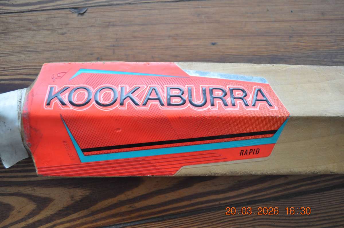 Kookaburra Rapid Pro 1000 Kids Cricket Bat Size 3