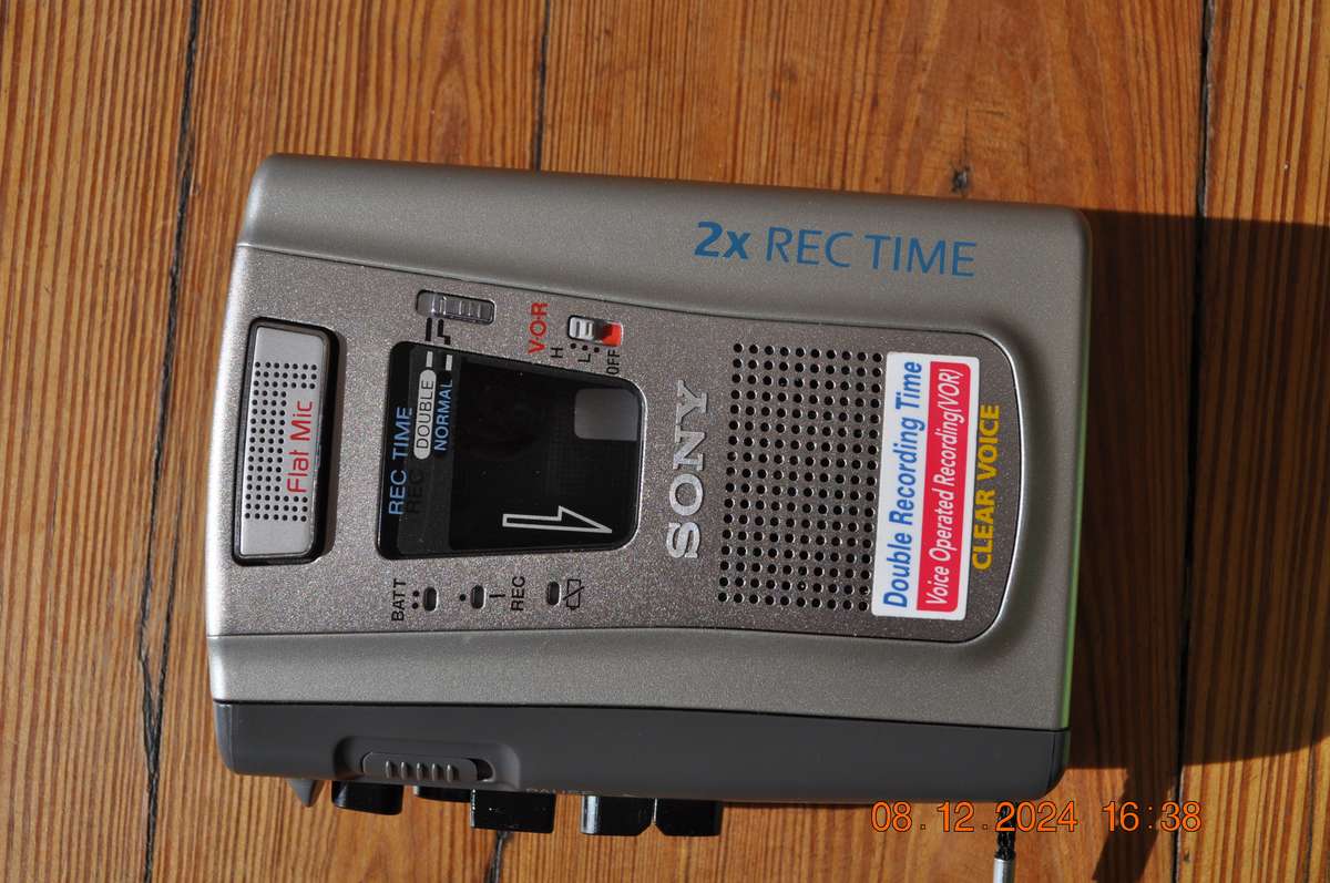 Vintage Sony Cassette Walkman Player Recorder (no sound)