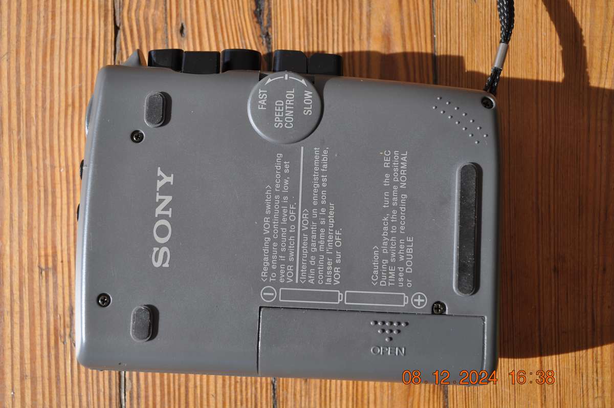 Vintage Sony Cassette Walkman Player Recorder (no sound)