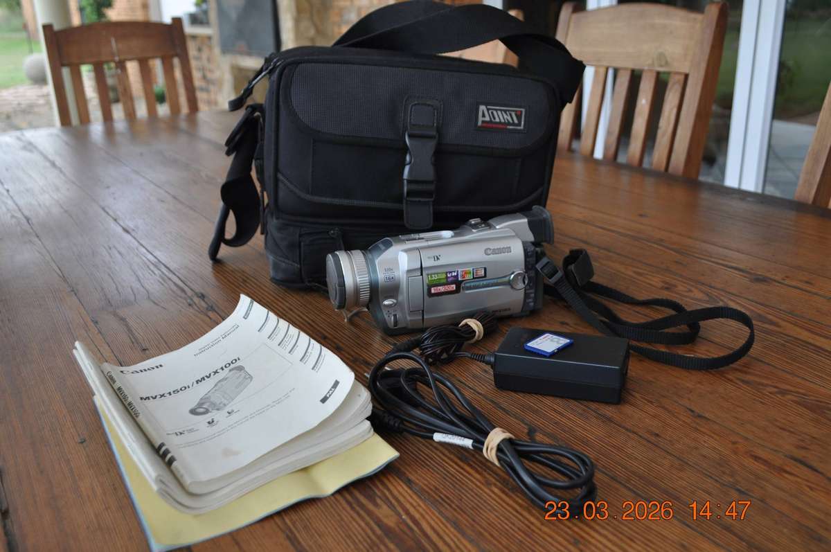 Canon MVX150i MiniDV Digital Video Camera (please read)