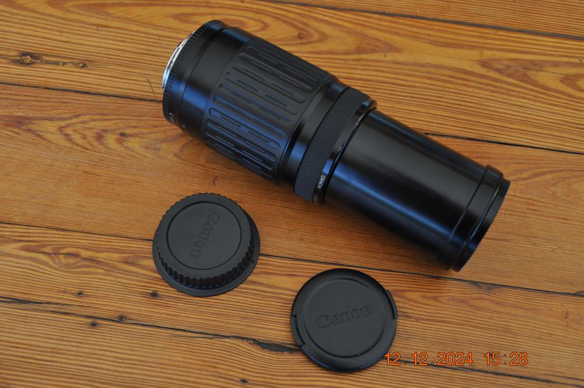 Canon Zoom Lens EF 75-300mm 1 4-5.6